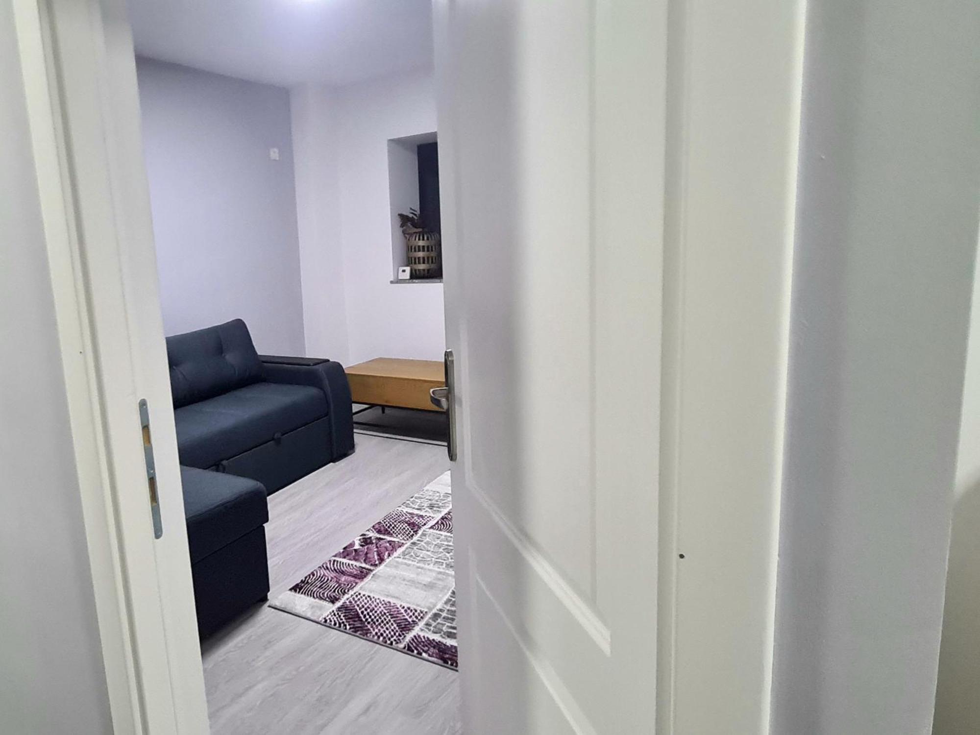 Cozy Ii Apartament *